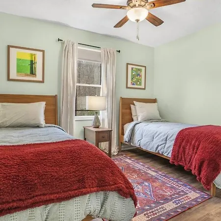 Mountain Views, Hot Tub, Firepit, Dog Friendly, Ev Connector Villa Stanley Exterior photo