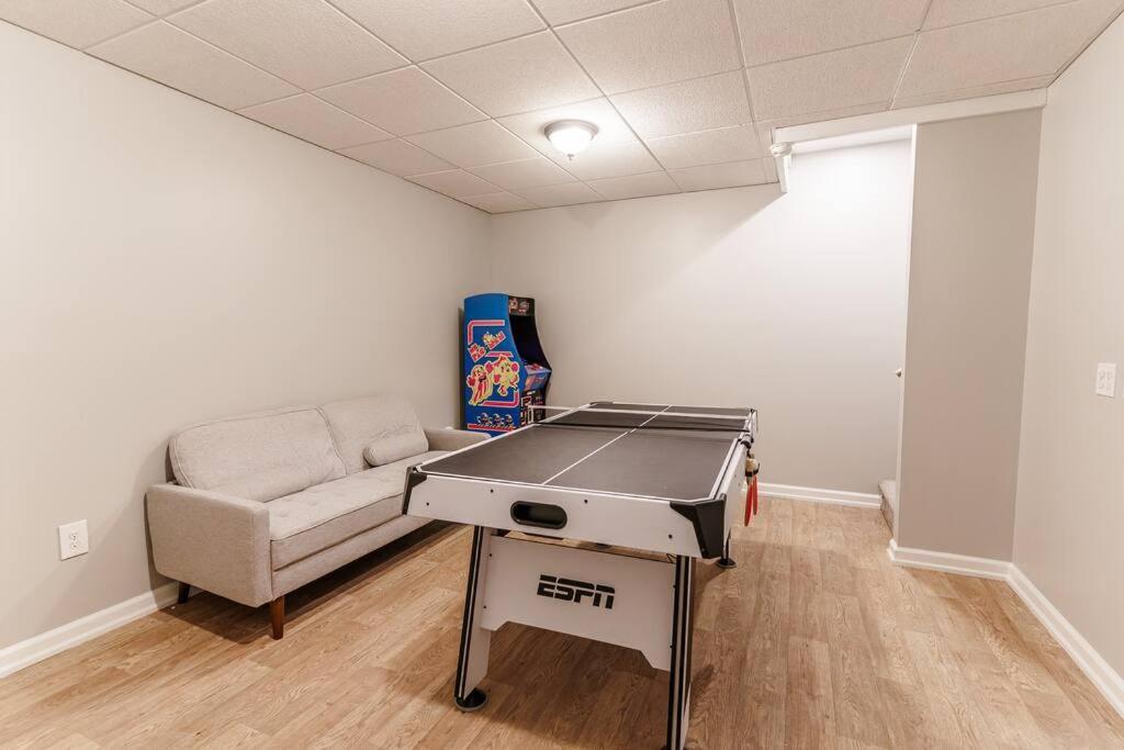 Mountain Views, Hot Tub, Firepit, Dog Friendly, Ev Connector * Stanley