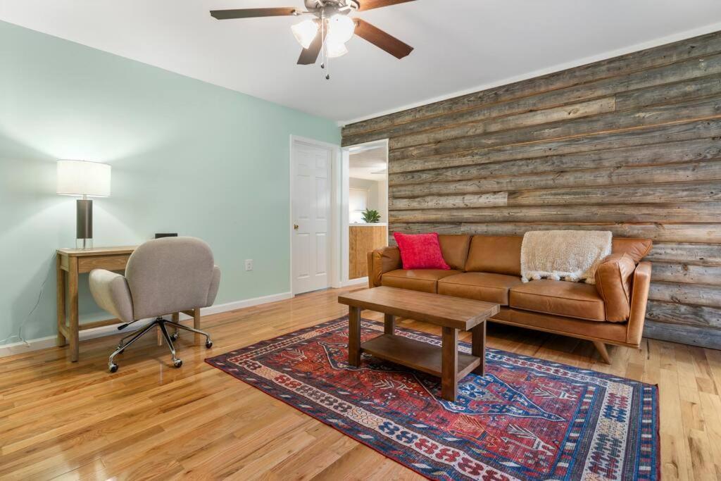 Mountain Views, Hot Tub, Firepit, Dog Friendly, Ev Connector * Stanley