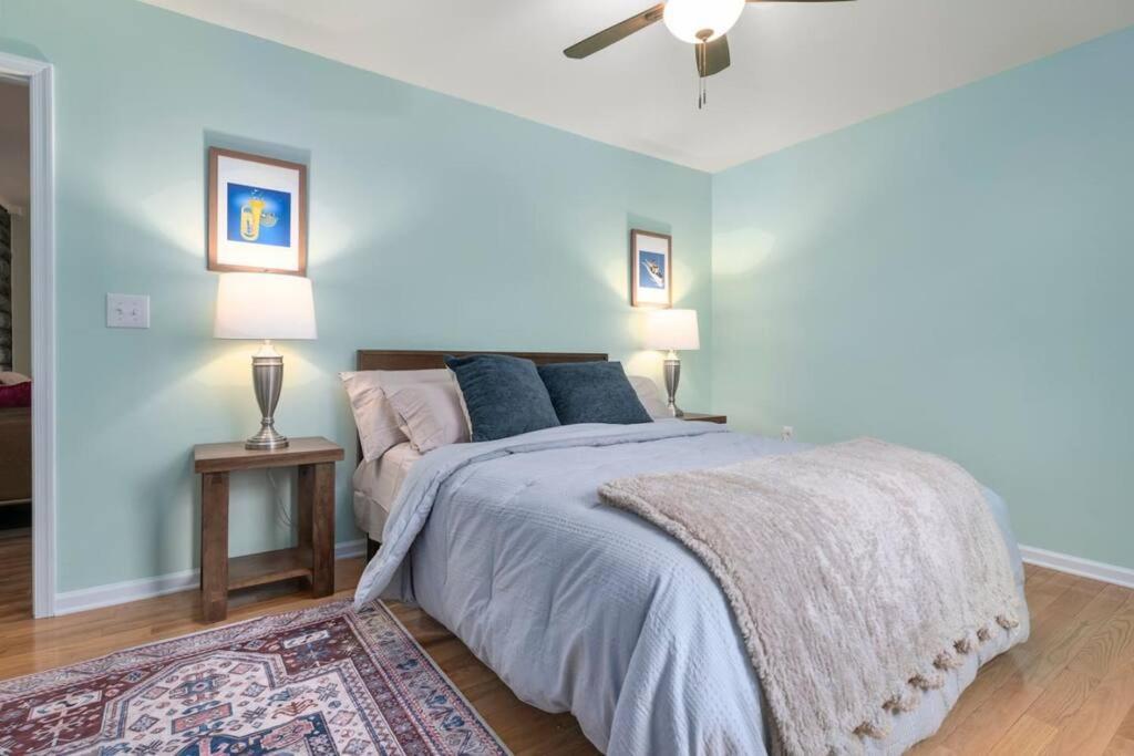 Mountain Views, Hot Tub, Firepit, Dog Friendly, Ev Connector Holiday home *
