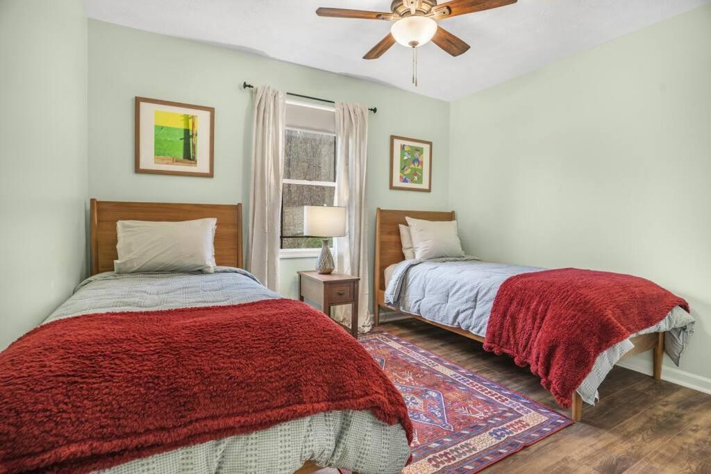 Mountain Views, Hot Tub, Firepit, Dog Friendly, Ev Connector * Stanley