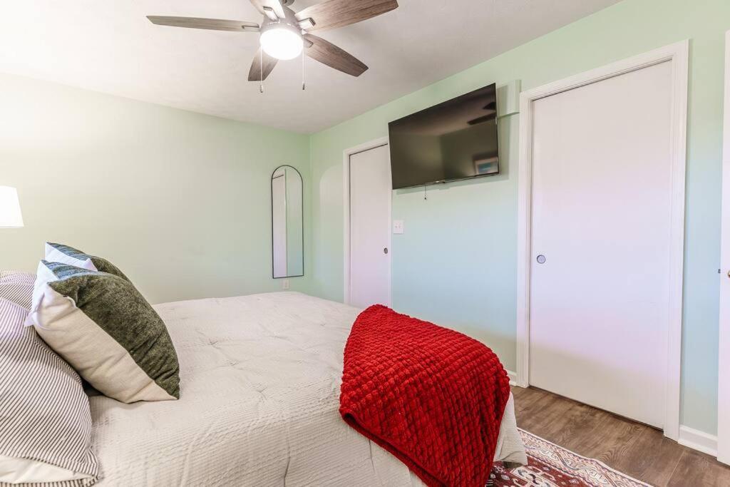 Holiday home Mountain Views, Hot Tub, Firepit, Dog Friendly, Ev Connector Stanley