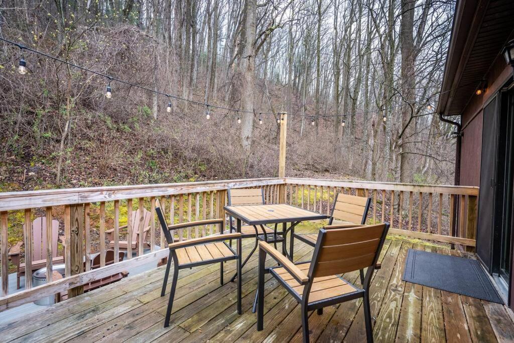 Mountain Views, Hot Tub, Firepit, Dog Friendly, Ev Connector Holiday home Stanley
