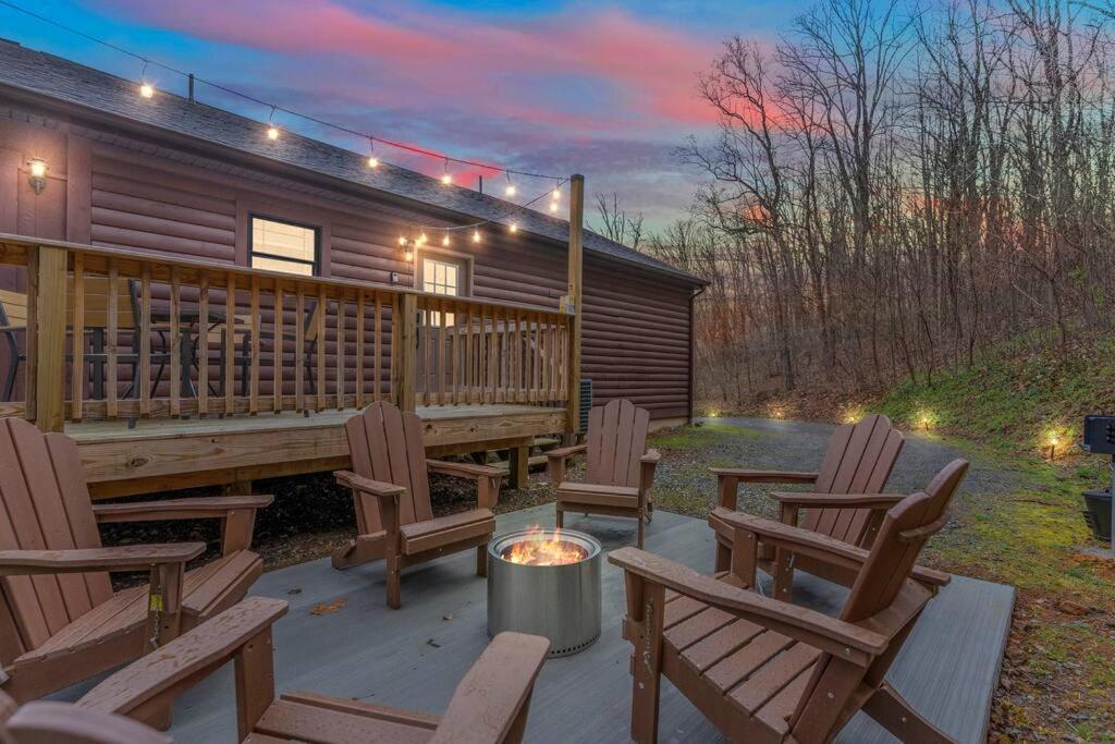 Mountain Views, Hot Tub, Firepit, Dog Friendly, Ev Connector *